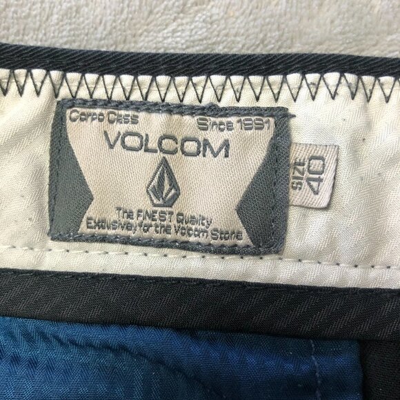 Volcom Bermuda Shorts Grey, Black Set of 2 - Picture 11 of 15